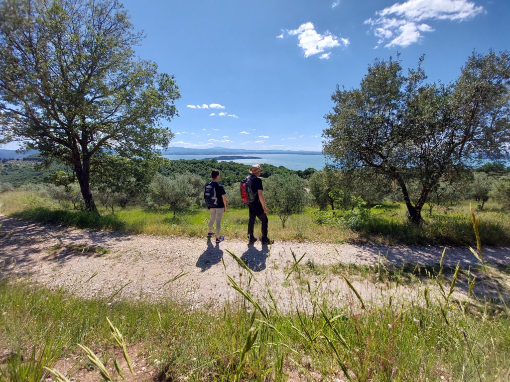 umbriaction-active-tour-central-italy-trekking-in-umbria-trekking