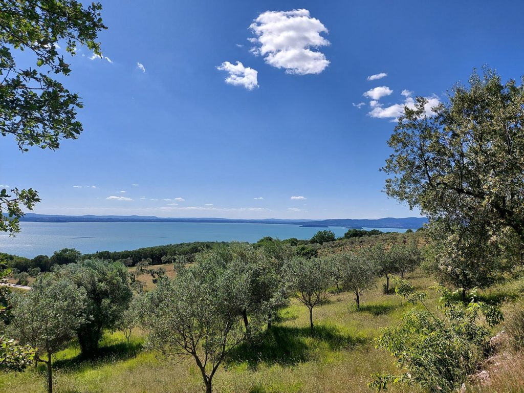 umbriaction-enchanted-villages-of-trasimeno-lake