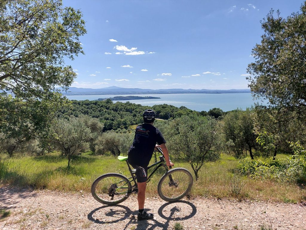 umbriaction-in-mountain-bike-al-lago-trasimeno