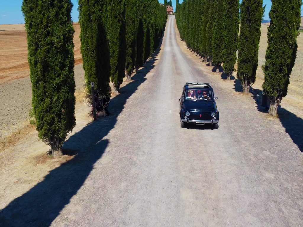 umbriaction-fly-and-drive-umbria-with-vintage-fiat-500